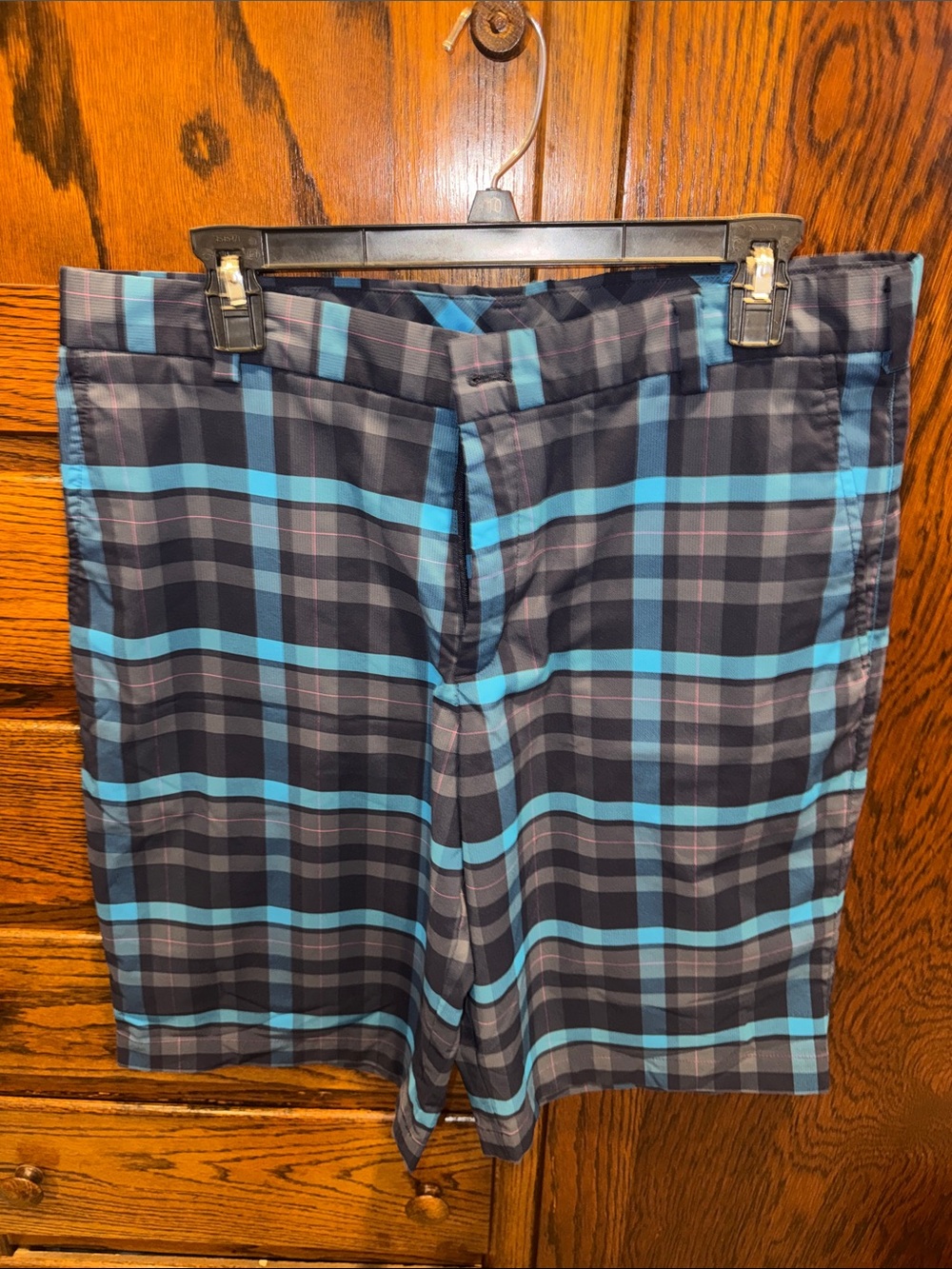 Nike Men's Blue and Gray Plaid Flat Front Shorts